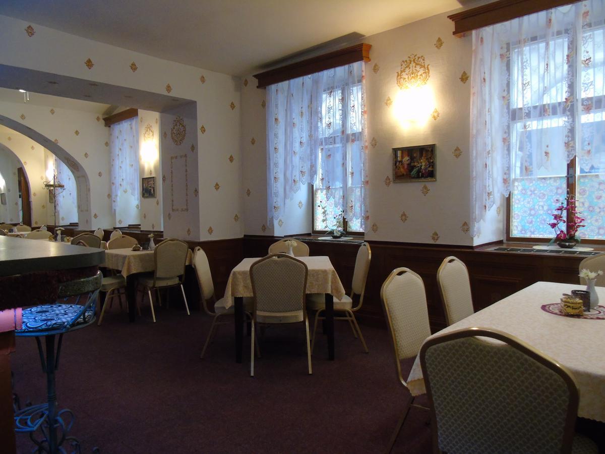 Gl Hotel Trutnov Eksteriør billede