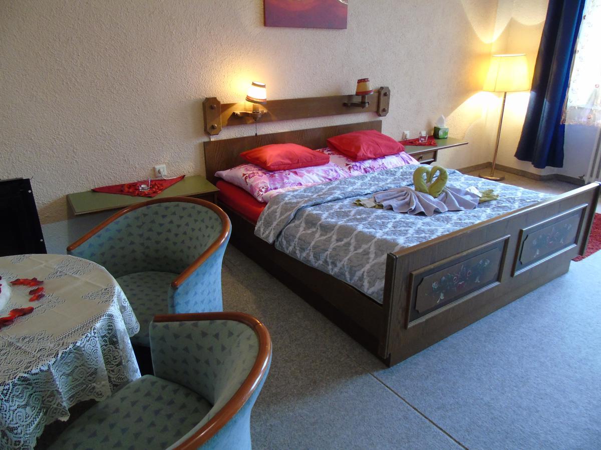 Gl Hotel Trutnov Eksteriør billede