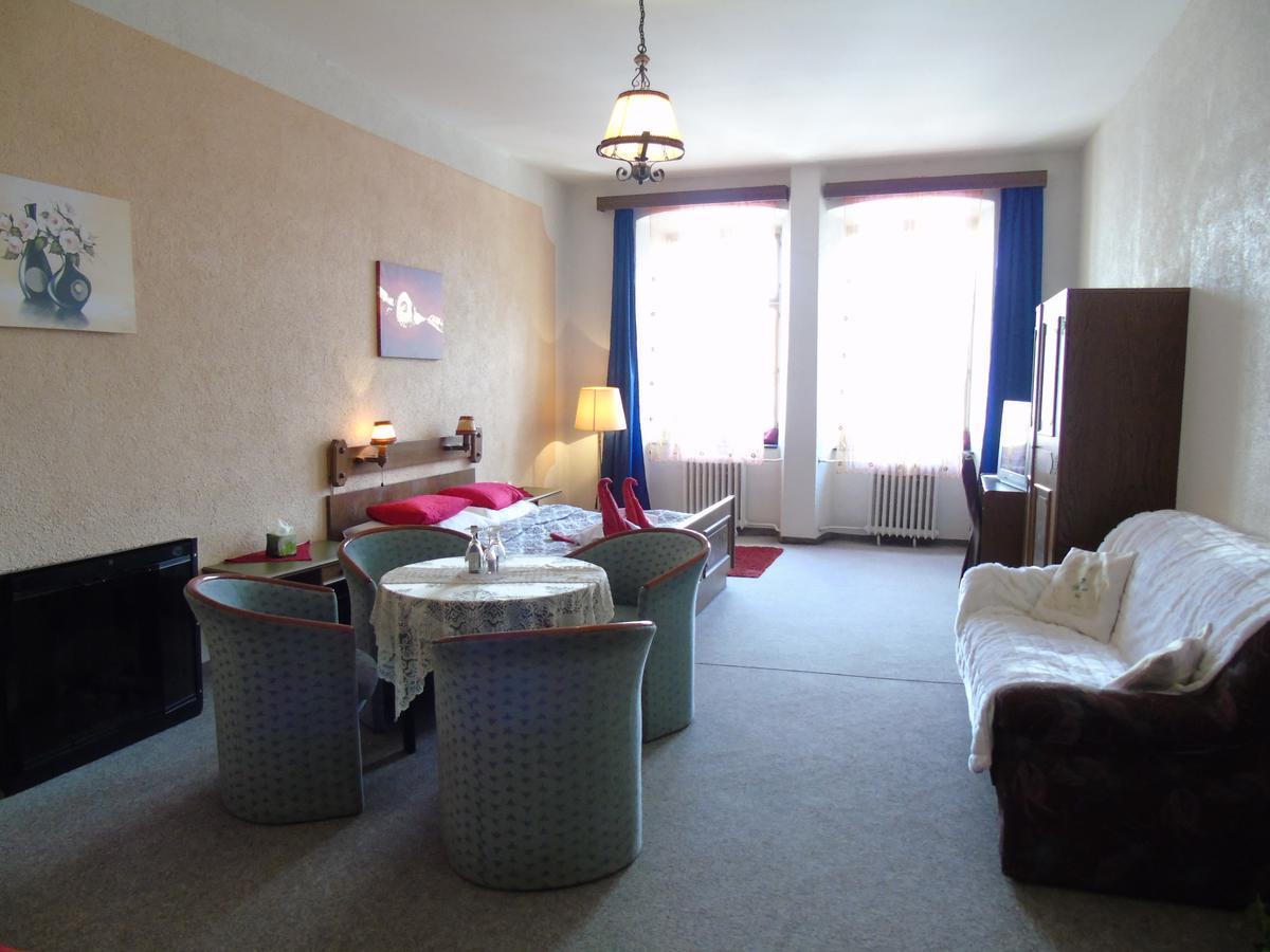 Gl Hotel Trutnov Eksteriør billede
